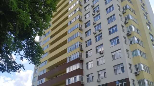 Продаж чудової 3к в Голосієвському парку, дворівнева з паркомісцем!