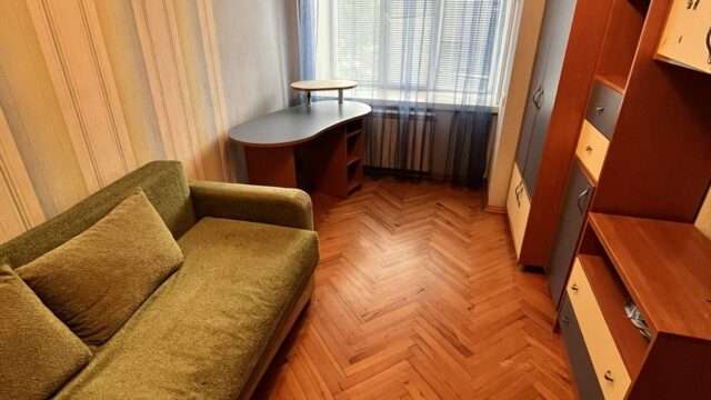 Продаж 3к кв Святошинський р-н 80метрів кв