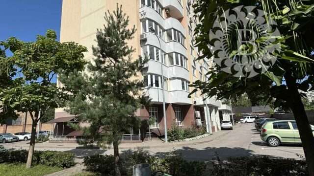 Оренда, Задорожній провулок 6а, Київ