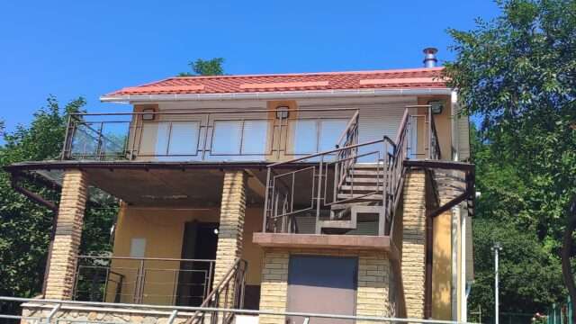 Продаж дачі в Юшках