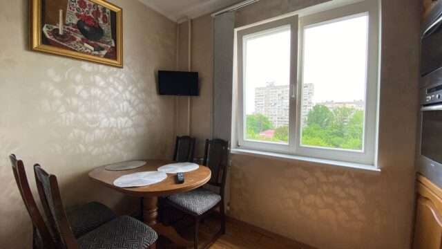 Оренда 3к квартири на вул. Печенізькій 34
