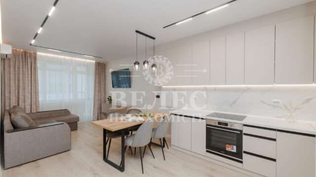 Продаж 2 квартири, Олександра Олеся 5, ЖК Варшавський 2