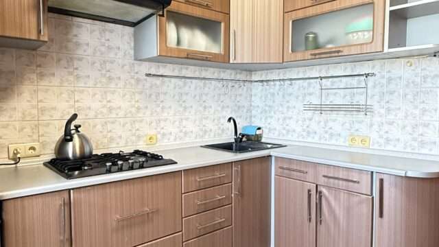 Продаж квартири Троєщина