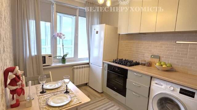 Оренда 1к кваритри, 40 кв м, метро Голосіївська, Виставкова 4, ремонт