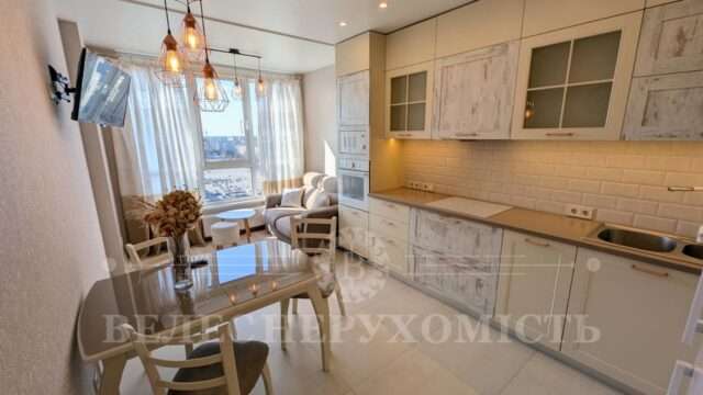 Оренда 1к 45м², ЖК Варшавський, Родини Крістерів 20, без комісії, ГАРДЕРОБНА КІМНАТА + РЕКУПЕРАТОР