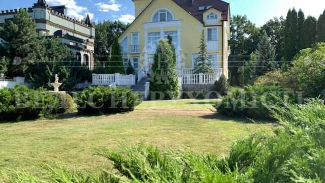 Оренда автономного будинку 492 м2